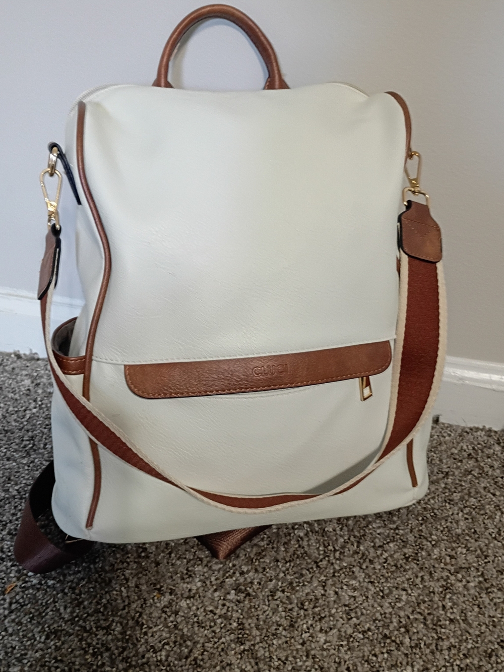 Cluci  White and Brown Leather Backpack Tote